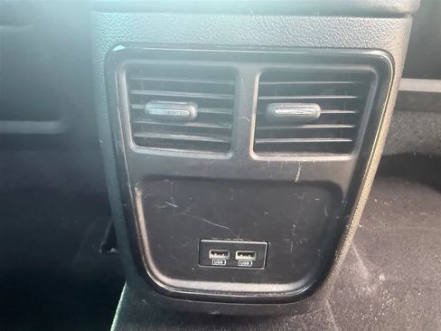 Used 2019 Chrysler 300 S RWD image 27