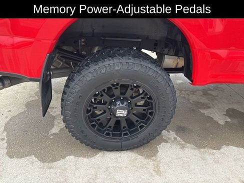 Used 2018 Ford F250 Lariat w/ Chrome Package image 8