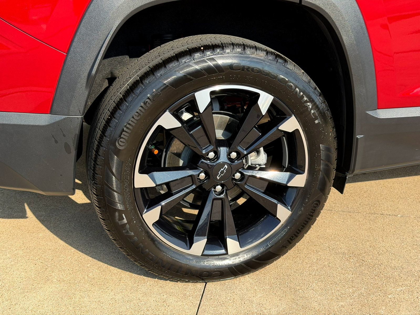 Used 2025 Chevrolet Equinox RS FWD image 8