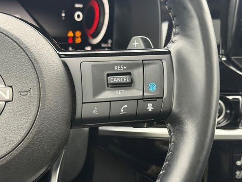 Used 2023 Nissan Pathfinder Platinum AWD/4WD image 19