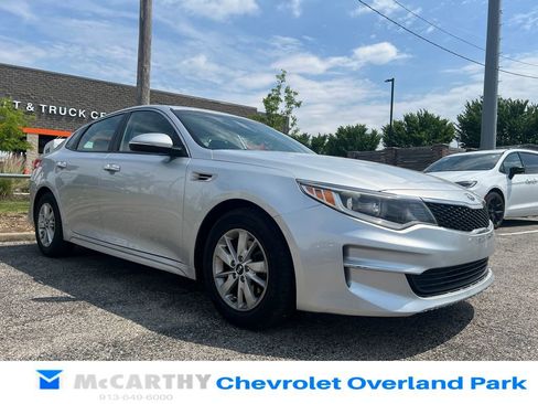 Used 2018 Kia Optima LX FWD image 1