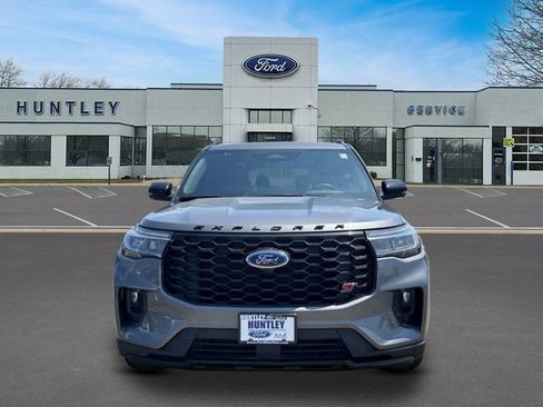 Used 2025 Ford Explorer ST w/ Sun And Sound Package AWD/4WD image 2