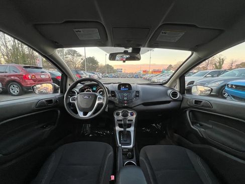 Used 2019 Ford Fiesta SE image 12