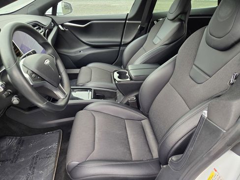 Used 2017 Tesla Model S 75 RWD image 15