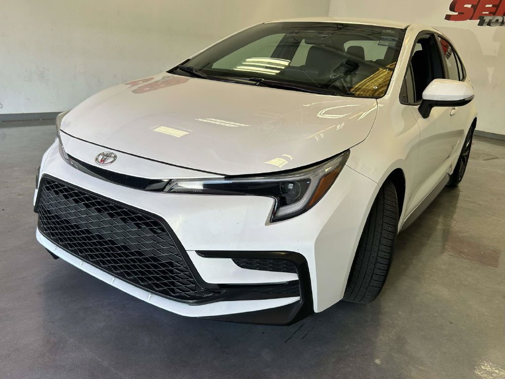 Used 2026 Toyota Corolla SE FWD image 7