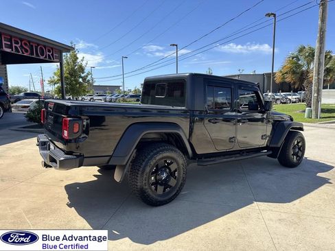 Used 2021 Jeep Gladiator Sport w/ Trailer Tow Package AWD/4WD image 10