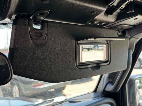 Used 2025 Jeep Wrangler Sport AWD/4WD image 24