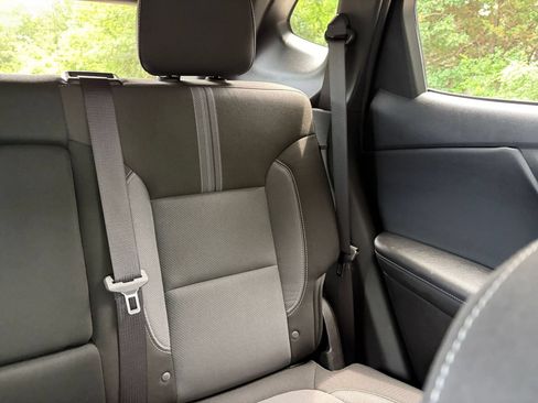 Used 2025 Chevrolet Blazer LT FWD image 38