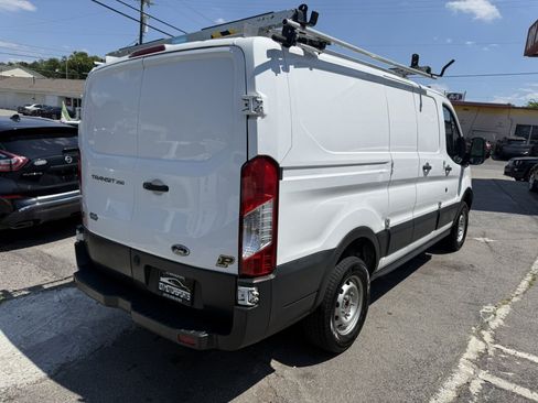 Used 2018 Ford Transit 250 130 Low Roof RWD image 7