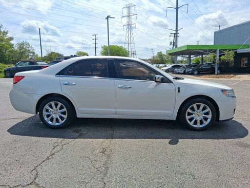 Used 2012 Lincoln MKZ FWD image 5