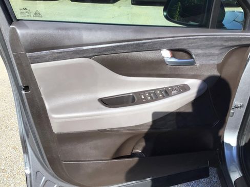 Used 2019 Hyundai Santa Fe SE FWD image 13