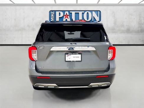 Used 2023 Ford Explorer XLT w/ Equipment Group 202A RWD image 6