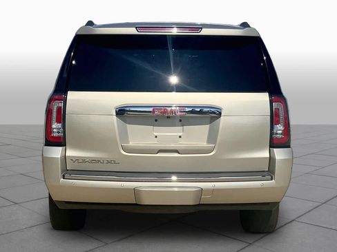 Used 2017 GMC Yukon XL Denali w/ Open Road Package AWD/4WD image 5