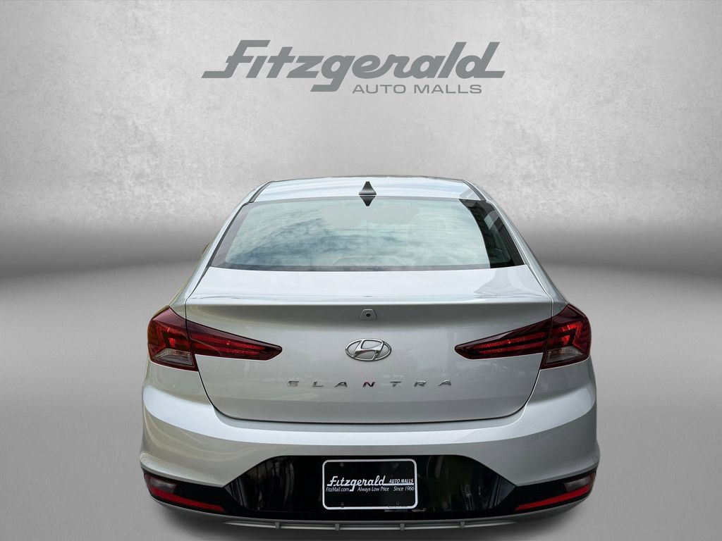 Used 2019 Hyundai Elantra Value Edition w/ Cargo Package FWD image 9