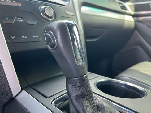 Used 2014 Ford Explorer XLT w/ Equipment Group 202A image 20