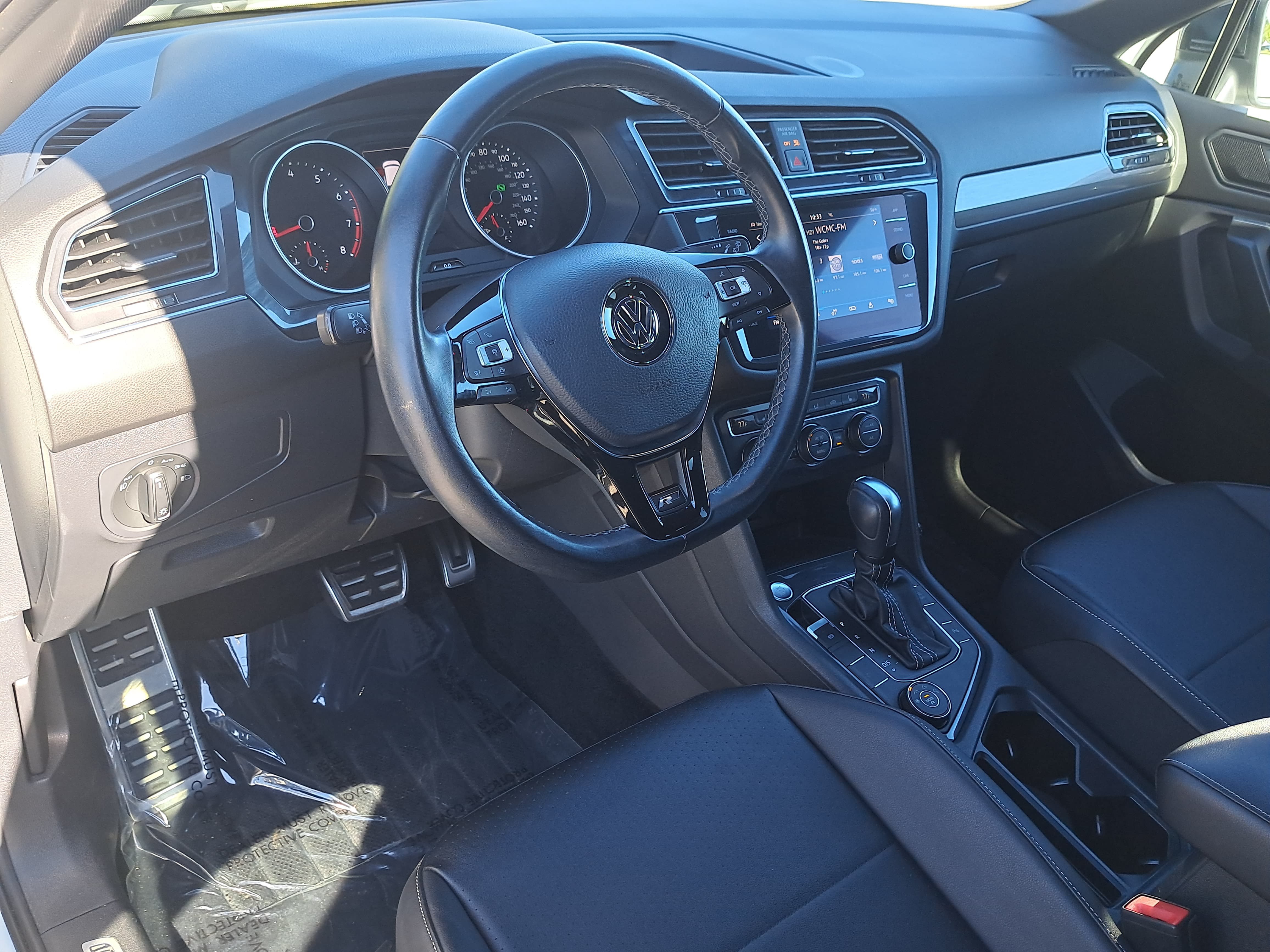 Certified 2021 Volkswagen Tiguan SE R-Line AWD/4WD image 16