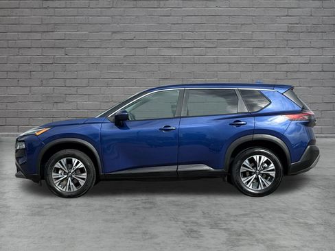 Used 2023 Nissan Rogue SV FWD image 6