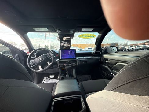 Used 2024 Toyota Tacoma TRD Sport w/ TRD Sport Upgrade Package image 25