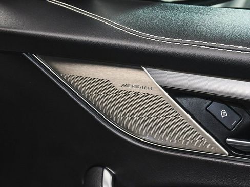 Used 2024 Jaguar F-PACE R-Dynamic S image 19