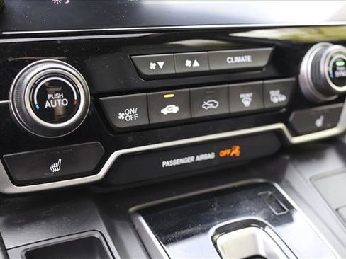 Used 2018 Honda CR-V Touring image 20