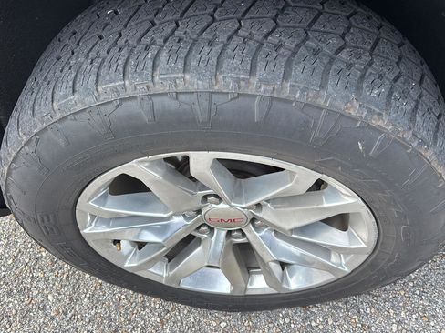 Used 2019 GMC Sierra 1500 SLT w/ SLT Premium Plus Package image 12