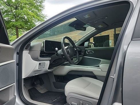 Used 2024 Hyundai Ioniq 6 SEL RWD image 5