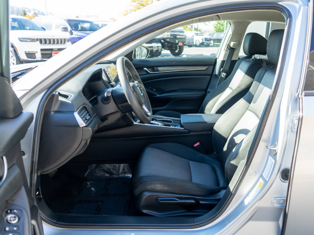 Used 2019 Honda Accord LX image 11