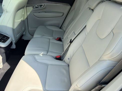 Used 2024 Volvo XC90 B6 Ultimate AWD/4WD image 23