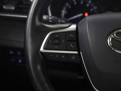 Used 2021 Toyota Highlander Platinum image 28