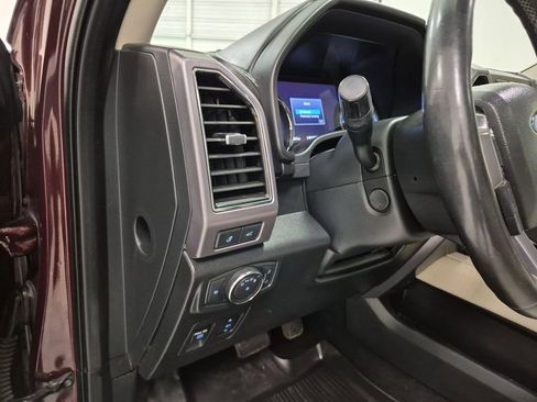 Used 2021 Ford Expedition Platinum image 18