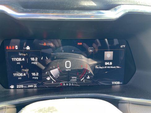 Used 2024 GMC Canyon Denali AWD/4WD image 6