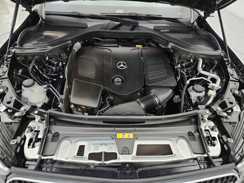 Used 2024 Mercedes-Benz GLC 300 image 22