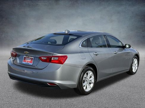 Used 2023 Chevrolet Malibu LT image 3