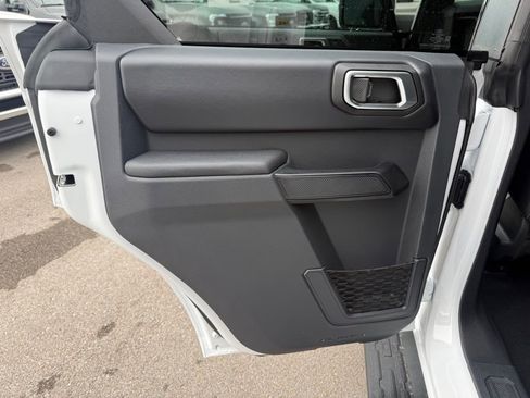 New 2025 Ford Bronco Outer Banks image 10