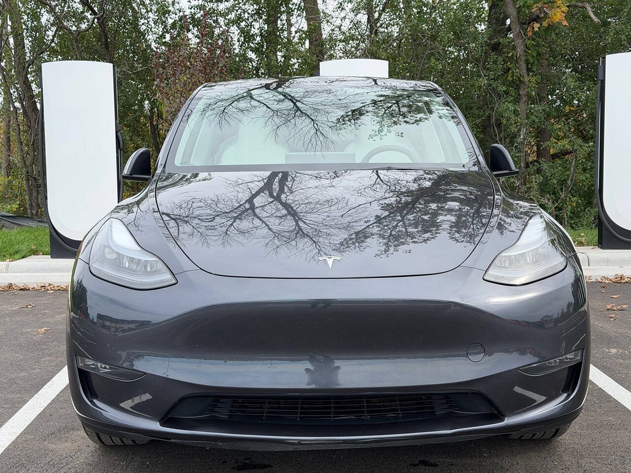 Used 2024 Tesla Model Y Long Range AWD/4WD image 8