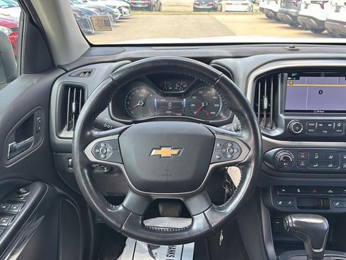 Used 2018 Chevrolet Colorado Z71 AWD/4WD image 9