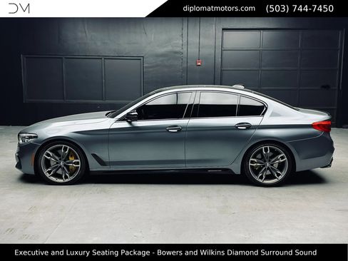 Used 2018 BMW M550i xDrive w/ Driving Assistance Package AWD/4WD image 4