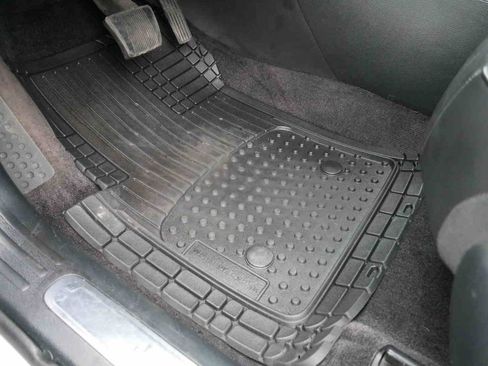 Used 2019 Jeep Cherokee Limited image 28