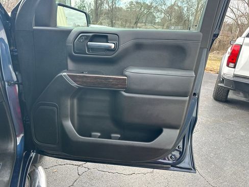 Used 2021 GMC Sierra 1500 SLE w/ Preferred Package image 15