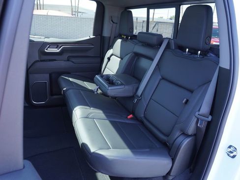 New 2026 GMC Sierra 1500 SLT w/ SLT Premium Package AWD/4WD image 10