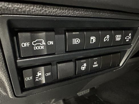 Used 2026 Toyota Sequoia Platinum AWD/4WD image 21