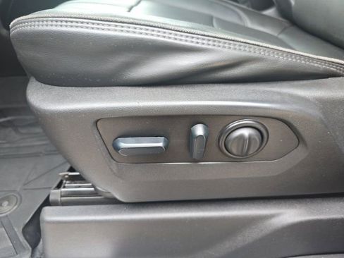 Used 2023 Chevrolet Silverado 3500 High Country w/ Z71 Off-Road Package image 16