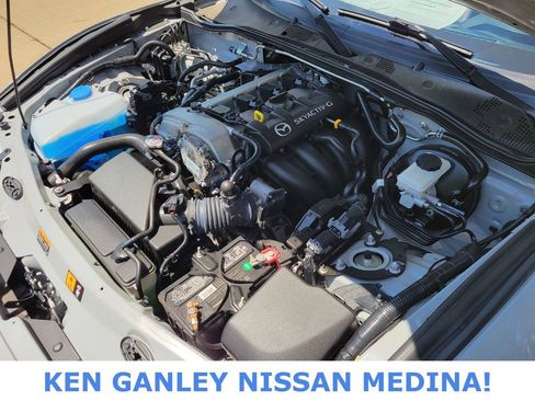 Used 2024 MAZDA MX-5 Miata RF Grand Touring RWD image 21
