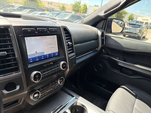 Used 2020 Ford Expedition XLT w/ Equipment Group 202A RWD image 26