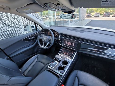 Used 2023 Audi Q7 2.0T Premium w/ Convenience Package AWD/4WD image 18