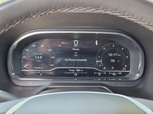 Used 2024 GMC Yukon XL SLT image 23