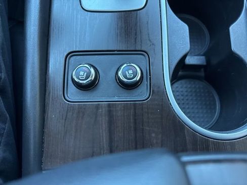 Used 2020 Nissan Murano Platinum w/ Cargo Package image 27