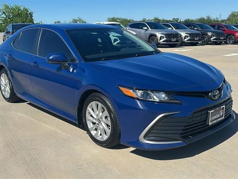 Used 2023 Toyota Camry LE image 14