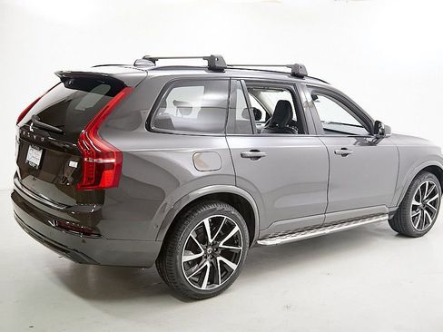 Certified 2023 Volvo XC90 T8 Ultimate image 9