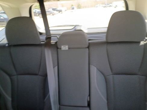 Used 2022 Subaru Forester Premium AWD/4WD image 30